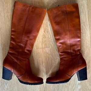 Clark’s Leather Boots size 8 women’s